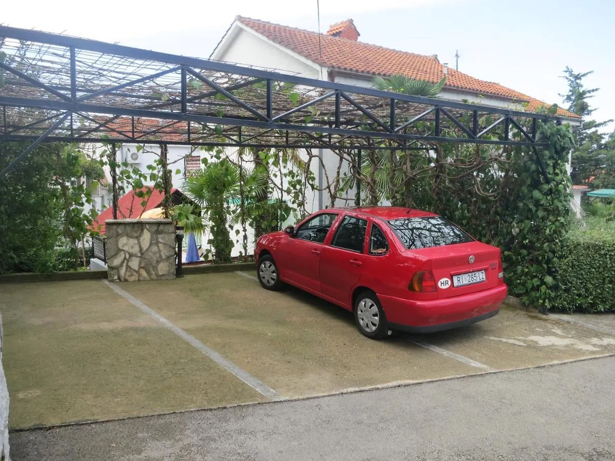 Apartments With A Parking Space Malinska, Krk - 19288